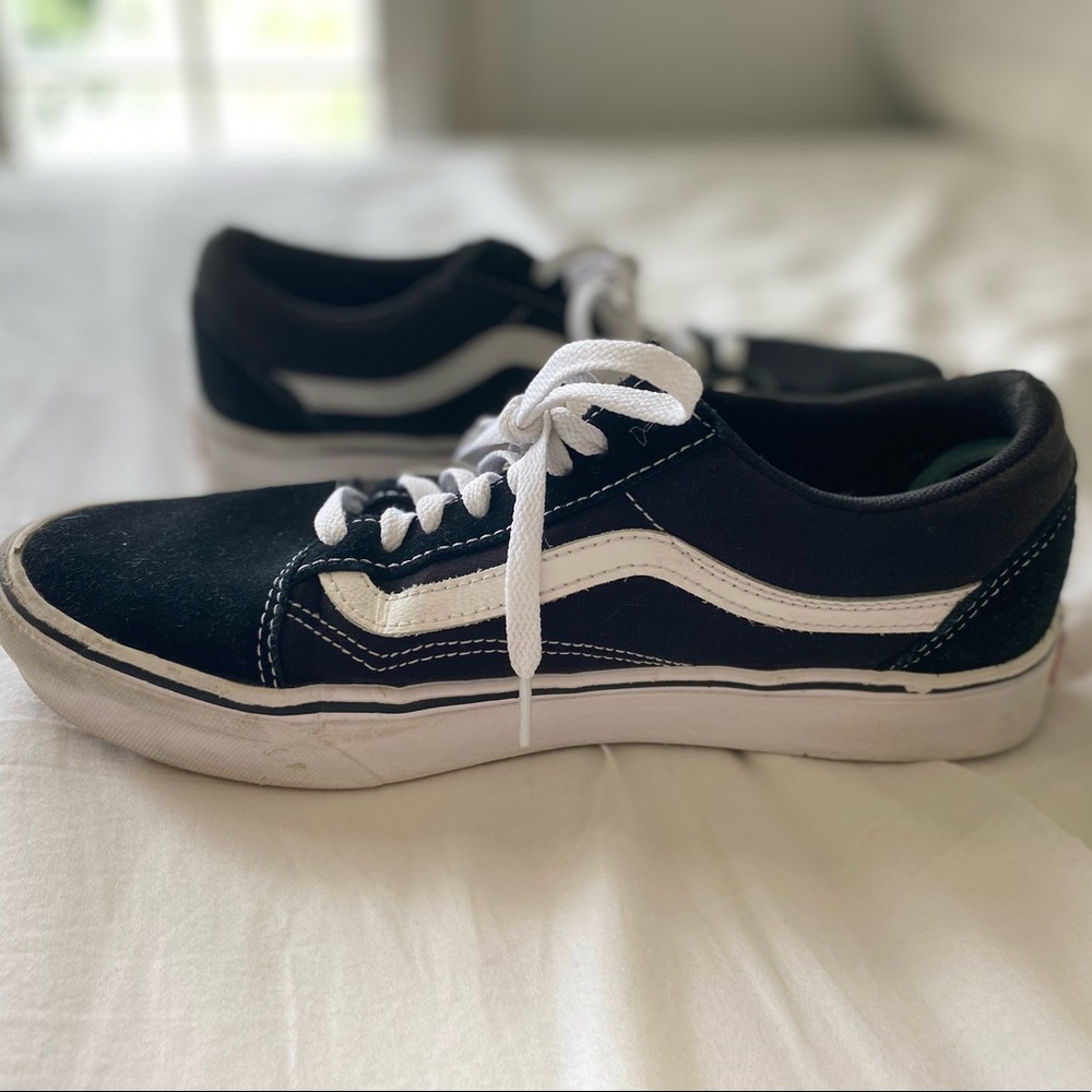 woman’s vans size 10